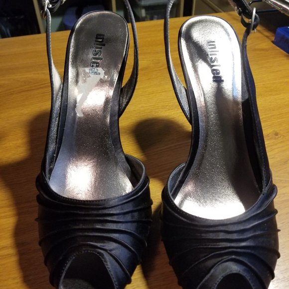Black Satin Peep Toe Pumps NEW - Picture 1 of 4